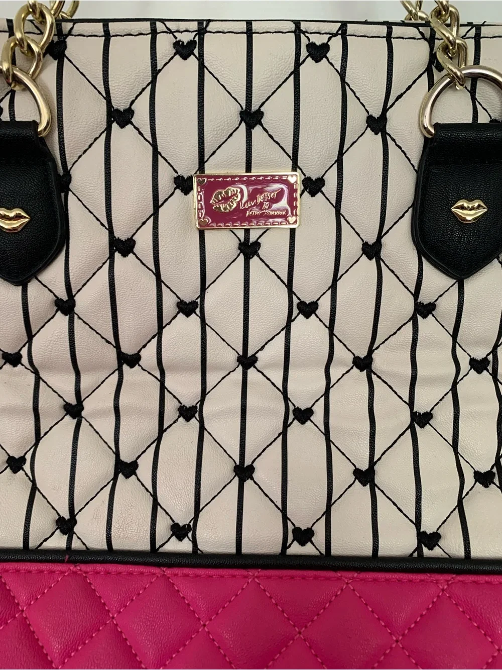 Retro Betsey Johnson Luv Quilted Shoulder Bag
